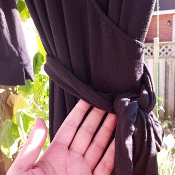 Aritzia Black Stretchy Wrap Dress, Medium - Picture 3 of 7